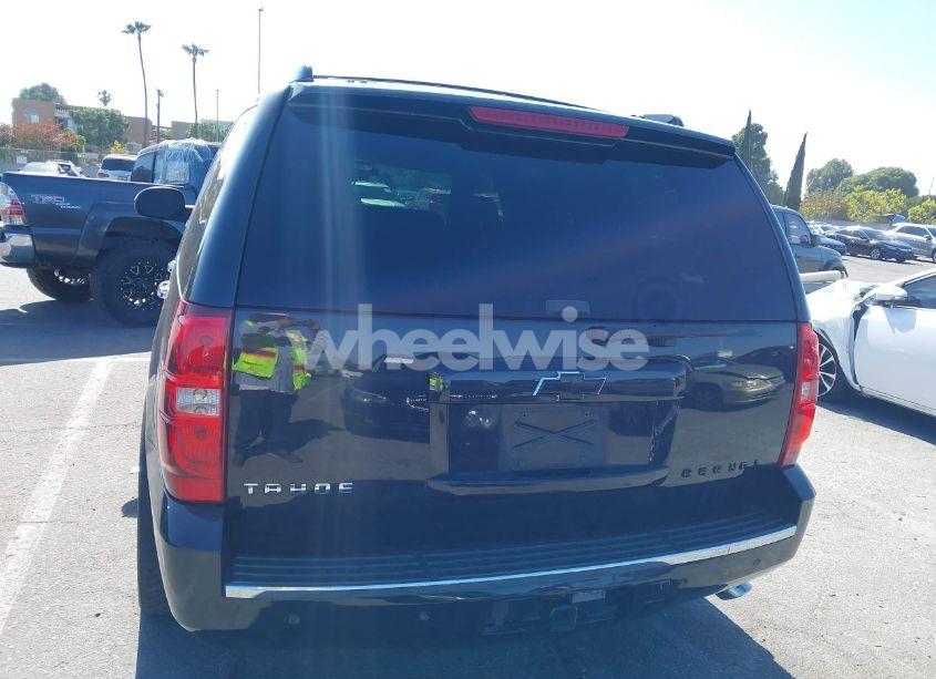 Photo 16 of 2013 Chevrolet Tahoe LT (VIN 1GNSCBE03DR174545)