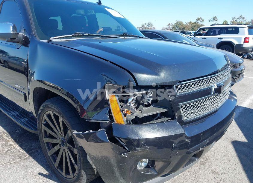 Photo 6 of 2013 Chevrolet Tahoe LT (VIN 1GNSCBE03DR174545)
