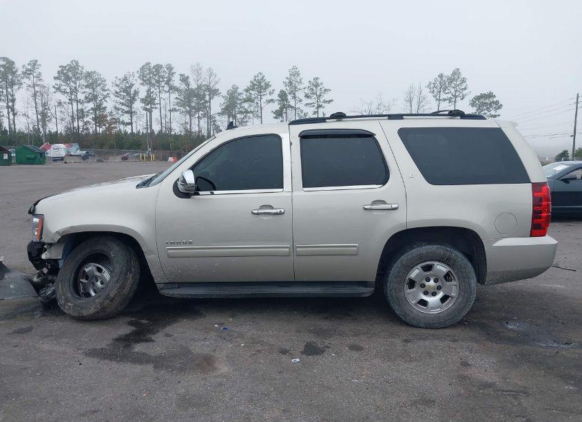 Photo 14 of 2013 Chevrolet Tahoe LT (VIN 1GNSCBE03DR352891)