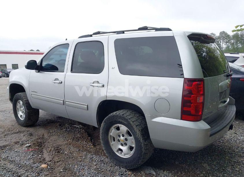 Photo 14 of 2014 Chevrolet Tahoe LT (VIN 1GNSCBE03ER185739)