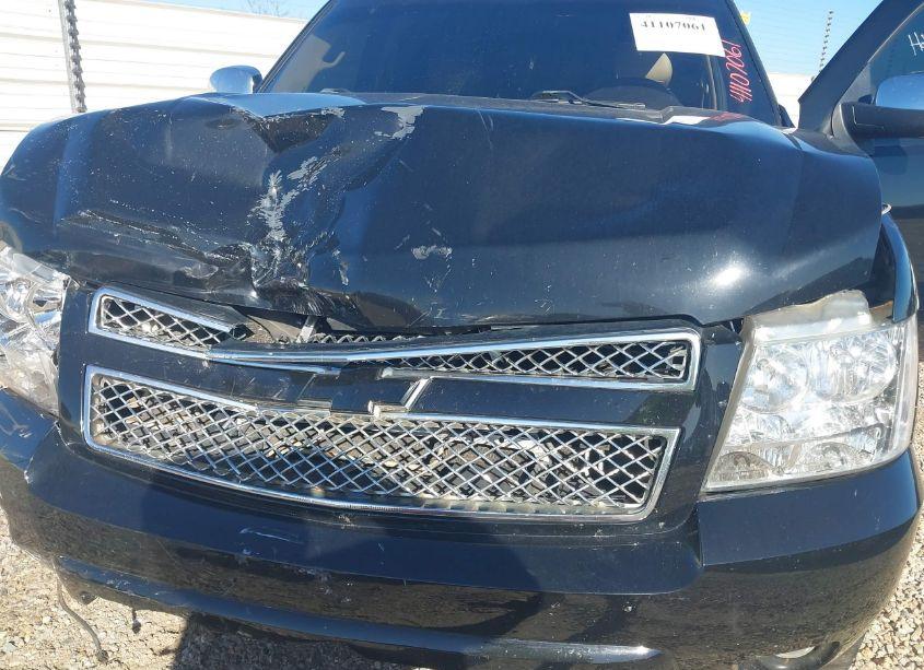 Photo 6 of 2011 Chevrolet Tahoe LT (VIN 1GNSCBE04BR183431)