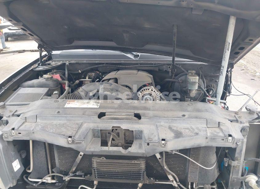 Photo 10 of 2011 Chevrolet Tahoe LT (VIN 1GNSCBE04BR319167)