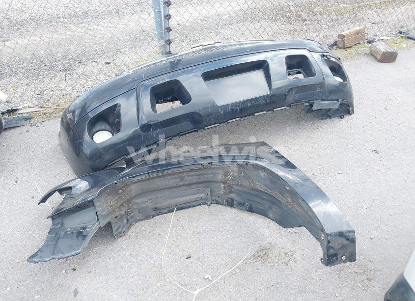 Photo 12 of 2011 Chevrolet Tahoe LT (VIN 1GNSCBE04BR319167)