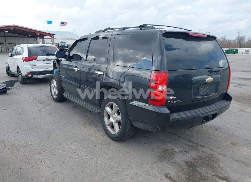 Photo 3 of 2011 Chevrolet Tahoe LT (VIN 1GNSCBE04BR319167)