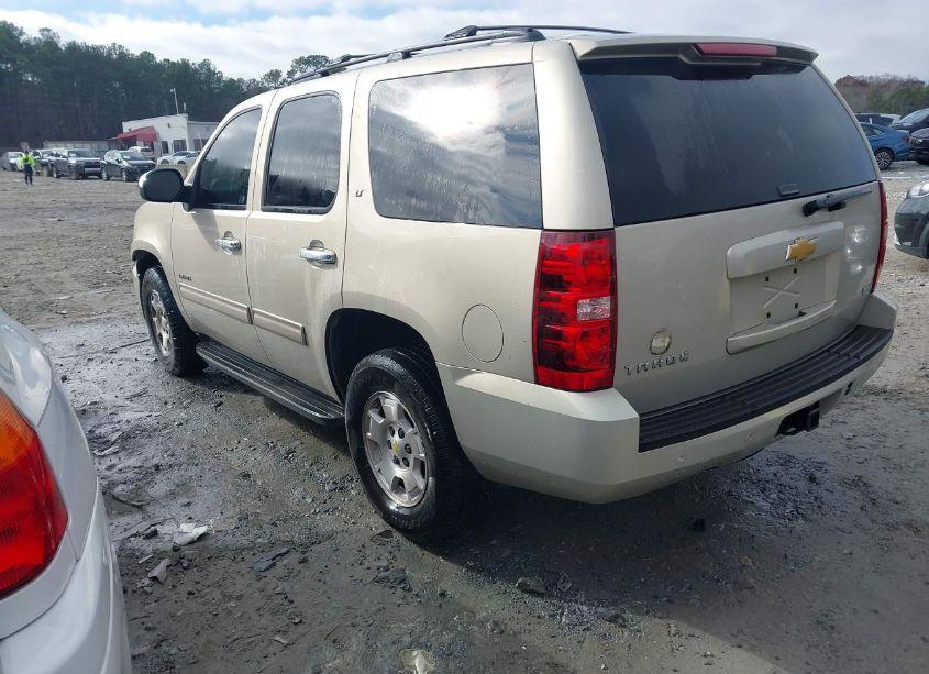 Photo 3 of 2012 Chevrolet Tahoe LT (VIN 1GNSCBE04CR108231)