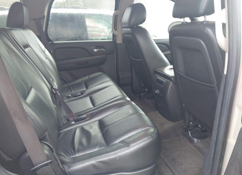 Photo 8 of 2012 Chevrolet Tahoe LT (VIN 1GNSCBE04CR108231)