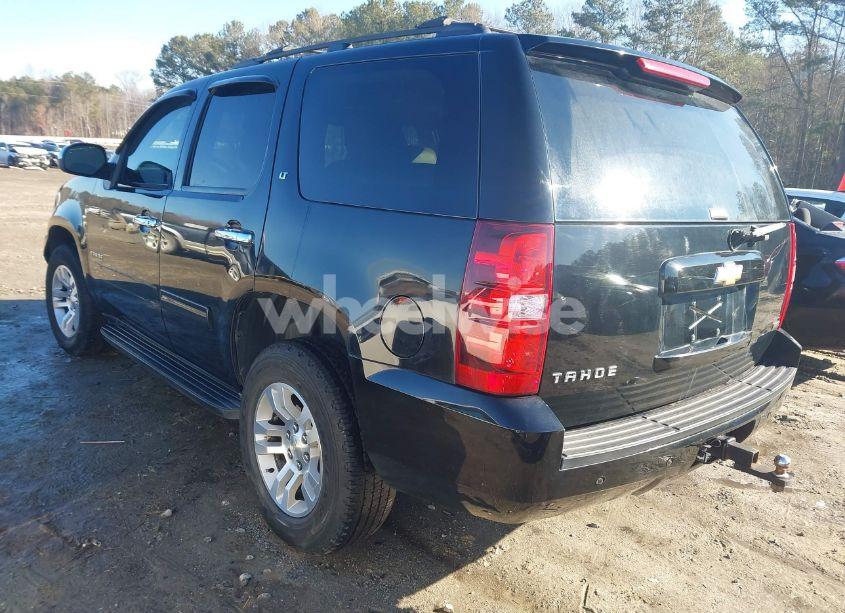 Photo 3 of 2012 Chevrolet Tahoe LT (VIN 1GNSCBE04CR318053)