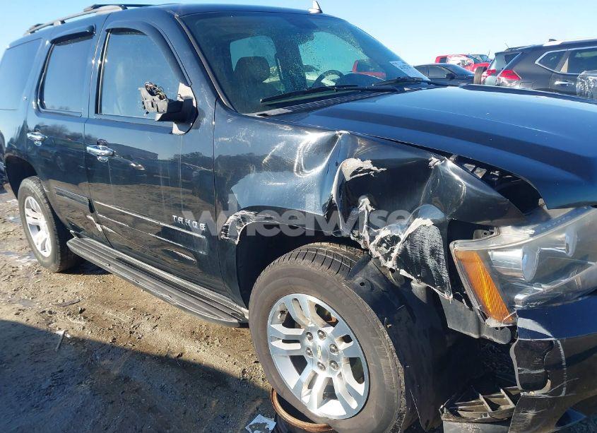 Photo 6 of 2012 Chevrolet Tahoe LT (VIN 1GNSCBE04CR318053)