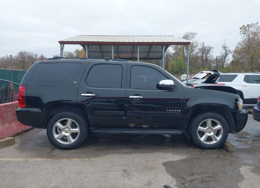 Photo 13 of 2013 Chevrolet Tahoe LT (VIN 1GNSCBE04DR108280)