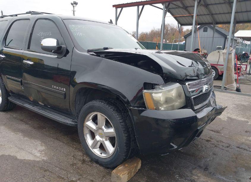 Photo 18 of 2013 Chevrolet Tahoe LT (VIN 1GNSCBE04DR108280)