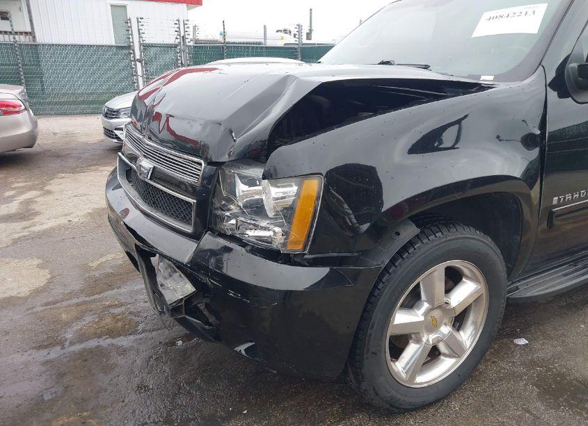 Photo 6 of 2013 Chevrolet Tahoe LT (VIN 1GNSCBE04DR108280)