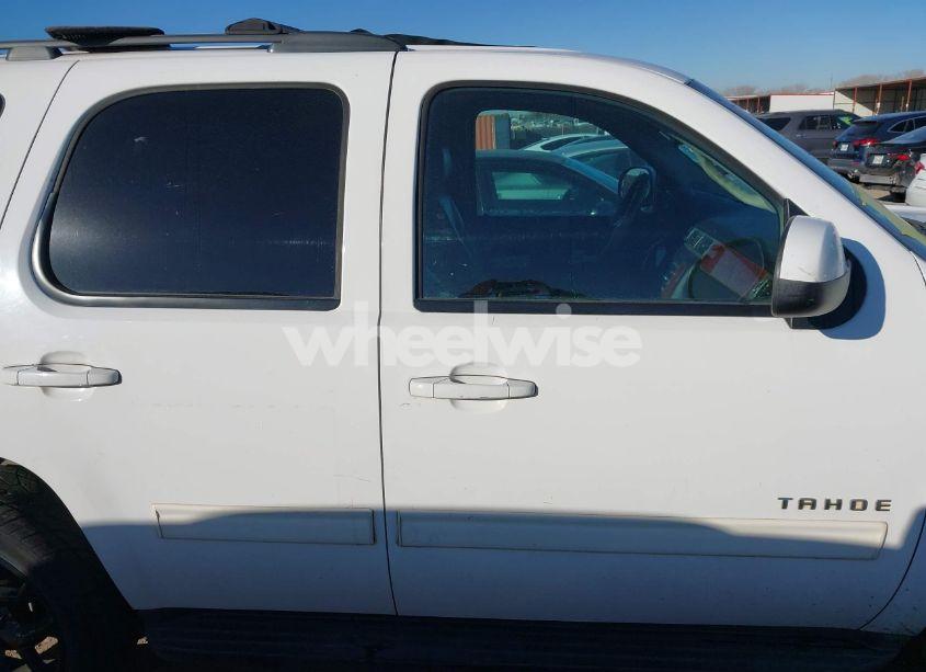 Photo 13 of 2013 Chevrolet Tahoe LT (VIN 1GNSCBE04DR157673)