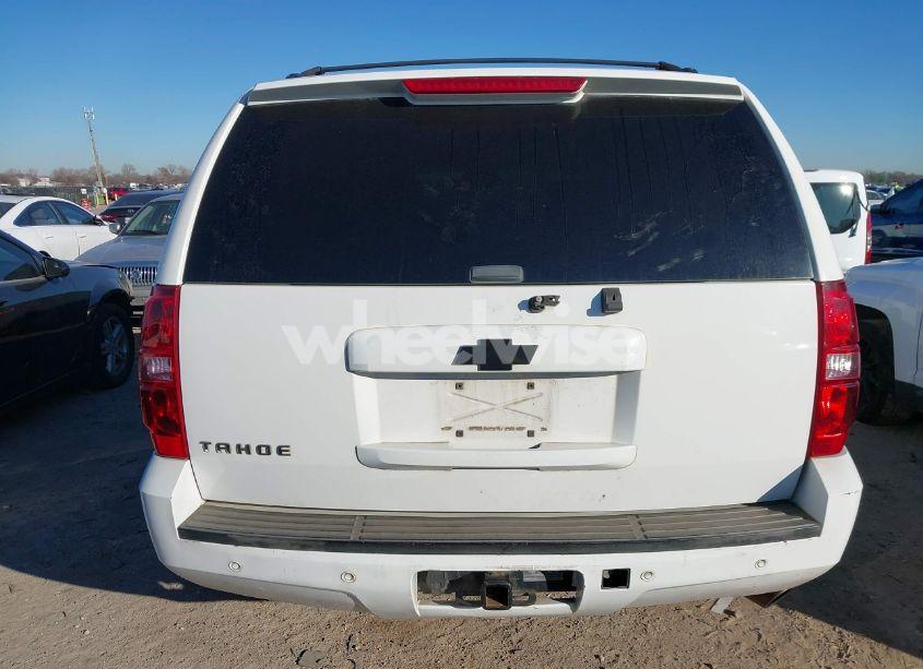 Photo 16 of 2013 Chevrolet Tahoe LT (VIN 1GNSCBE04DR157673)