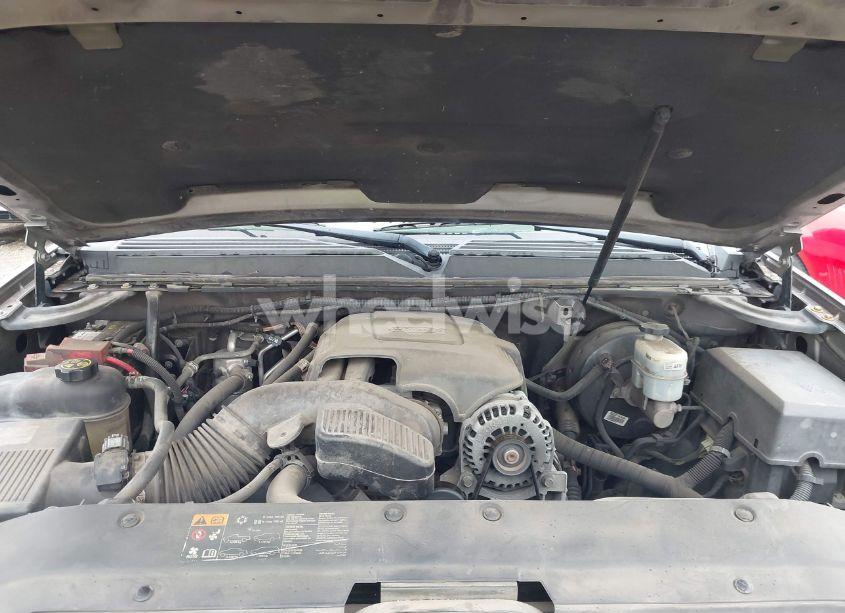 Photo 10 of 2013 Chevrolet Tahoe LT (VIN 1GNSCBE04DR163442)