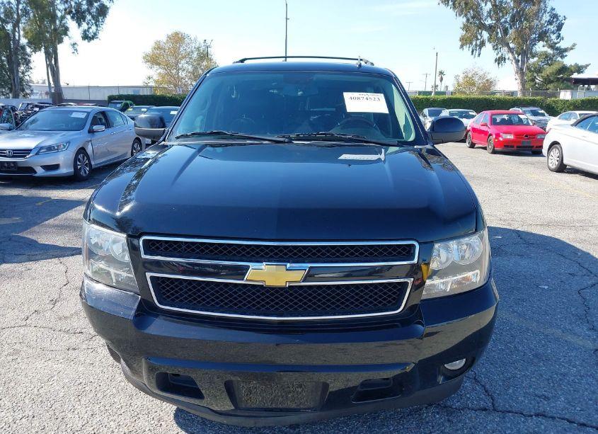 Photo 12 of 2013 Chevrolet Tahoe LT (VIN 1GNSCBE04DR255313)