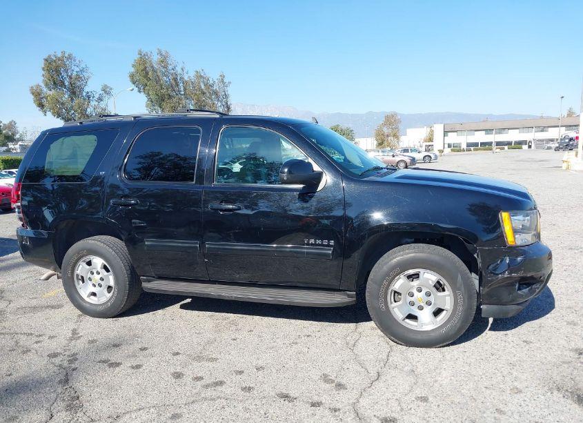 Photo 13 of 2013 Chevrolet Tahoe LT (VIN 1GNSCBE04DR255313)