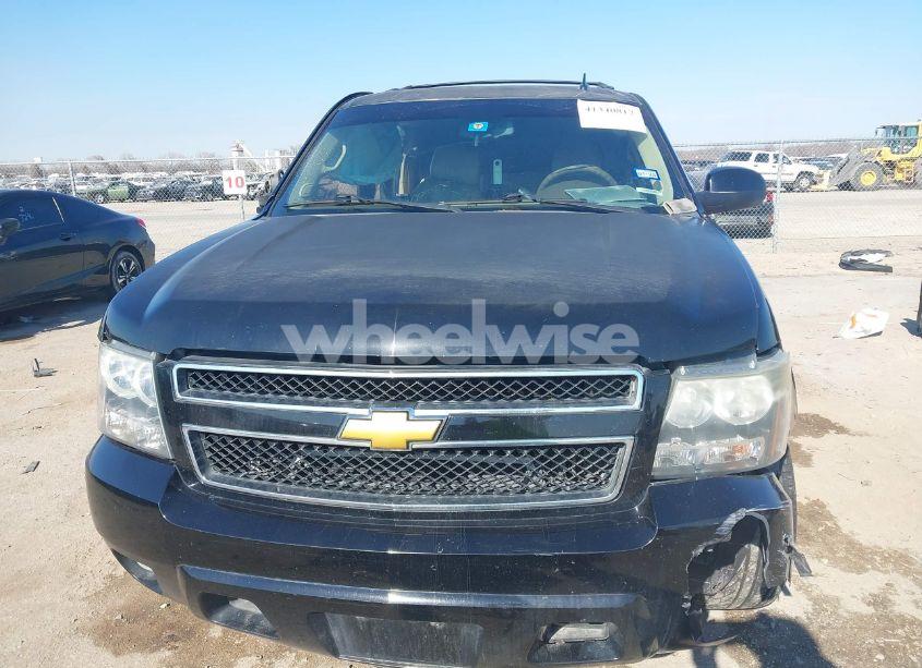 Photo 12 of 2013 Chevrolet Tahoe LT (VIN 1GNSCBE04DR270555)