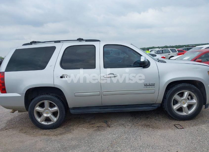 Photo 13 of 2011 Chevrolet Tahoe LT (VIN 1GNSCBE05BR190310)