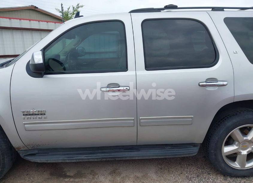 Photo 14 of 2011 Chevrolet Tahoe LT (VIN 1GNSCBE05BR190310)