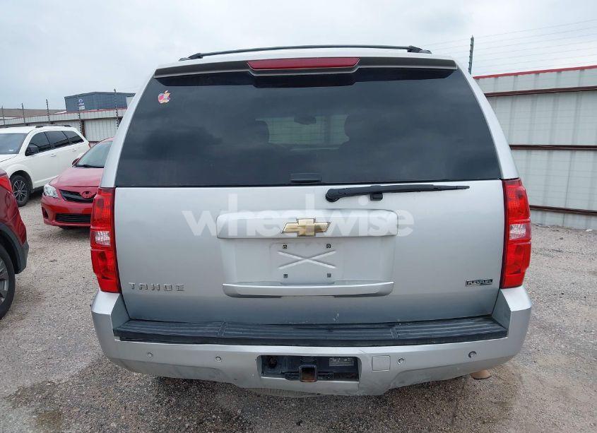 Photo 16 of 2011 Chevrolet Tahoe LT (VIN 1GNSCBE05BR190310)
