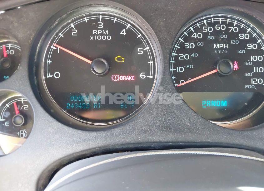 Photo 7 of 2011 Chevrolet Tahoe LT (VIN 1GNSCBE05BR190310)