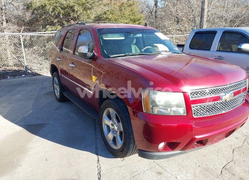 2011 Chevrolet Tahoe LT (VIN 1GNSCBE05BR195443) main photo
