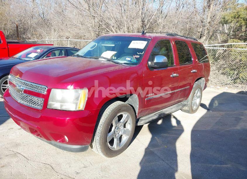 Photo 2 of 2011 Chevrolet Tahoe LT (VIN 1GNSCBE05BR195443)