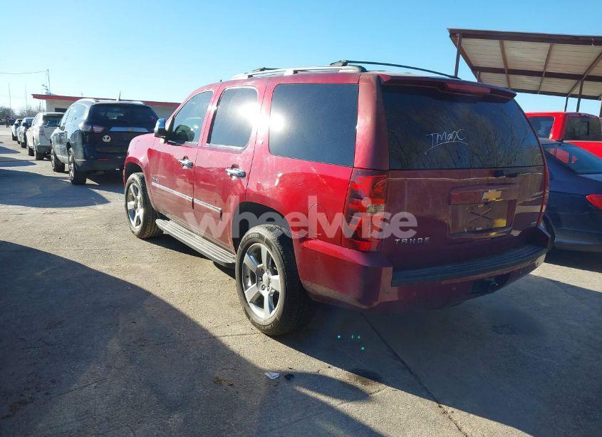 Photo 3 of 2011 Chevrolet Tahoe LT (VIN 1GNSCBE05BR195443)