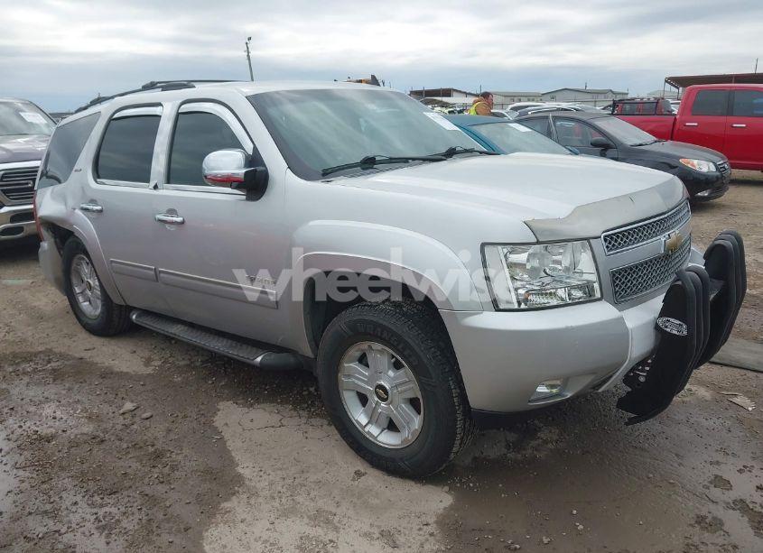 2011 Chevrolet Tahoe LT (VIN 1GNSCBE05BR376638) main photo