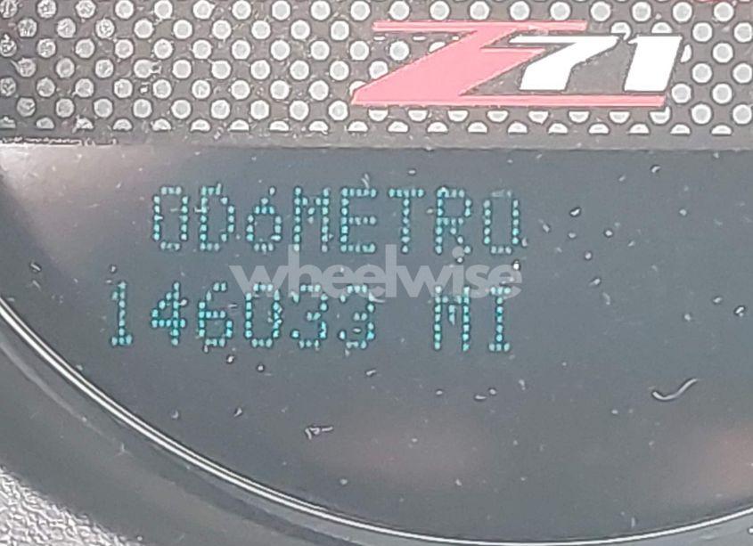 Photo 7 of 2011 Chevrolet Tahoe LT (VIN 1GNSCBE05BR376638)