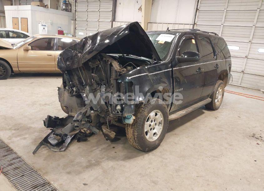 Photo 2 of 2012 Chevrolet Tahoe LT (VIN 1GNSCBE05CR239474)