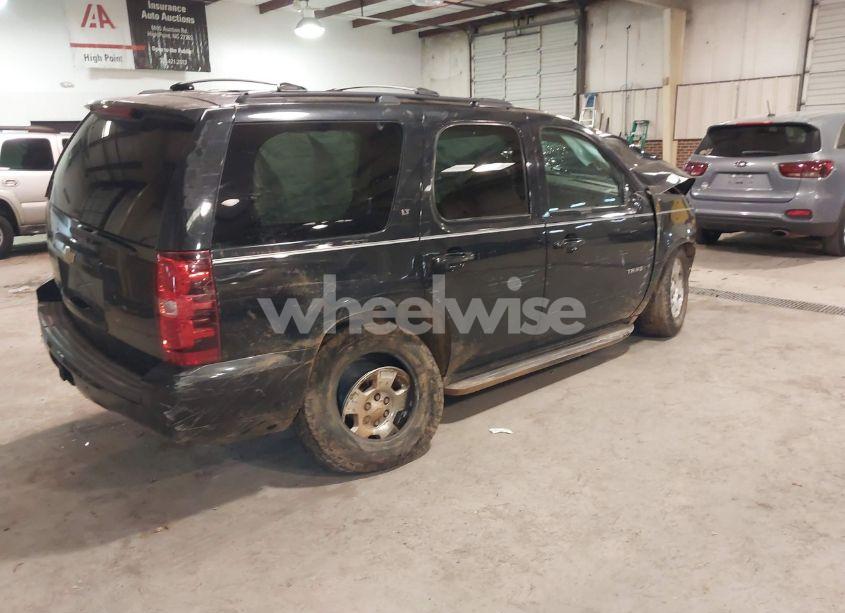 Photo 4 of 2012 Chevrolet Tahoe LT (VIN 1GNSCBE05CR239474)