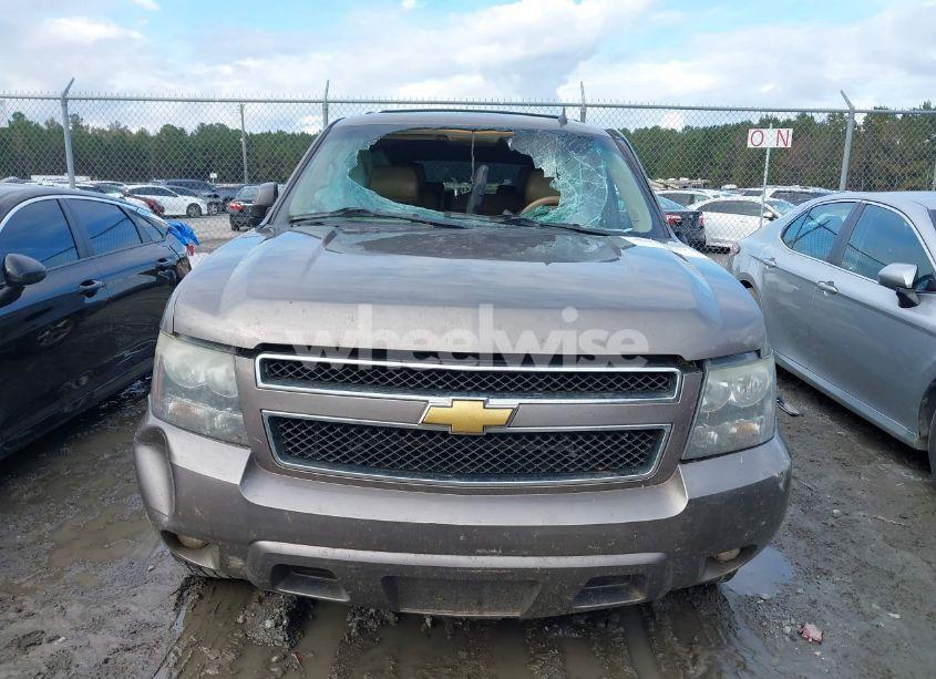 Photo 12 of 2013 Chevrolet Tahoe LT (VIN 1GNSCBE05DR149100)