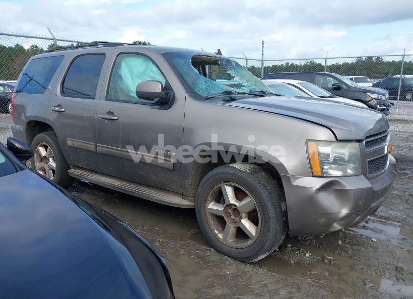 Photo 13 of 2013 Chevrolet Tahoe LT (VIN 1GNSCBE05DR149100)