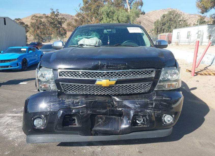 Photo 13 of 2014 Chevrolet Tahoe LT (VIN 1GNSCBE05ER216649)