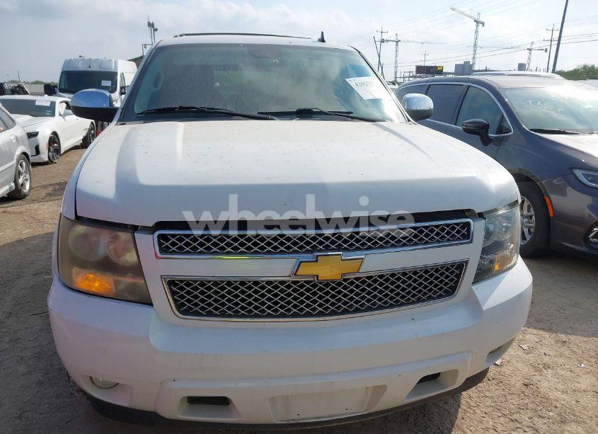 Photo 12 of 2011 Chevrolet Tahoe LT (VIN 1GNSCBE06BR120217)