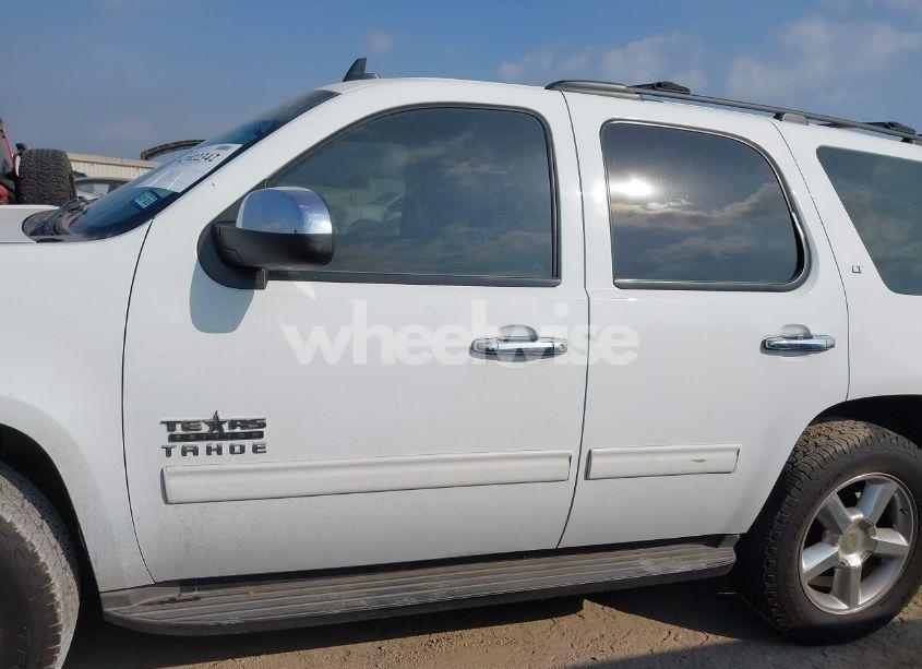 Photo 14 of 2011 Chevrolet Tahoe LT (VIN 1GNSCBE06BR120217)