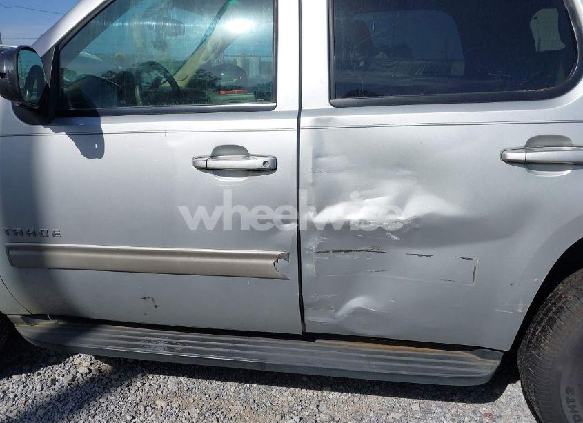 Photo 14 of 2011 Chevrolet Tahoe LT (VIN 1GNSCBE06BR190039)