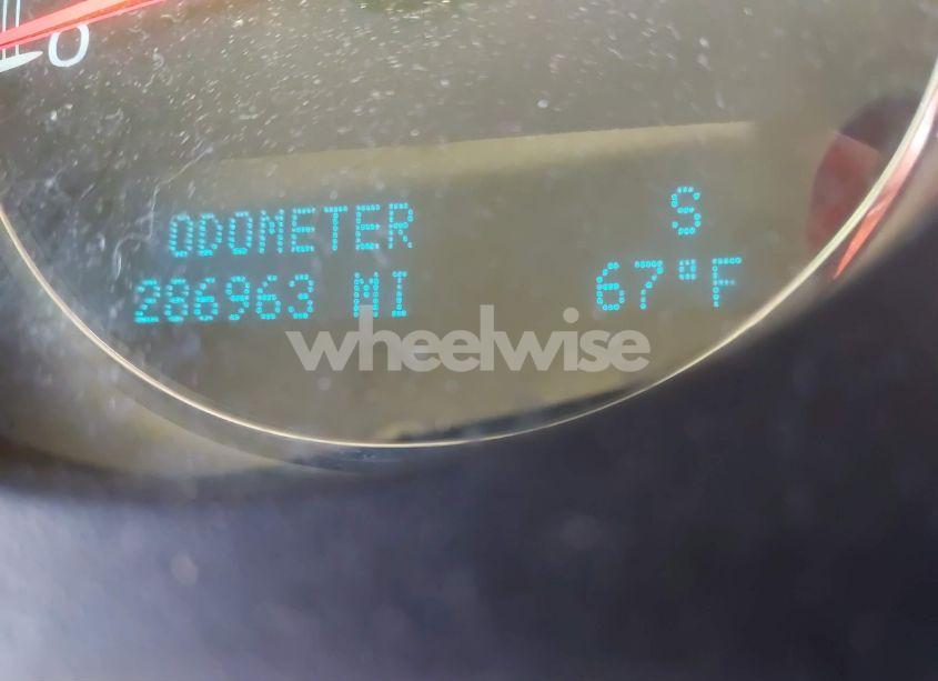 Photo 15 of 2011 Chevrolet Tahoe LT (VIN 1GNSCBE06BR190039)