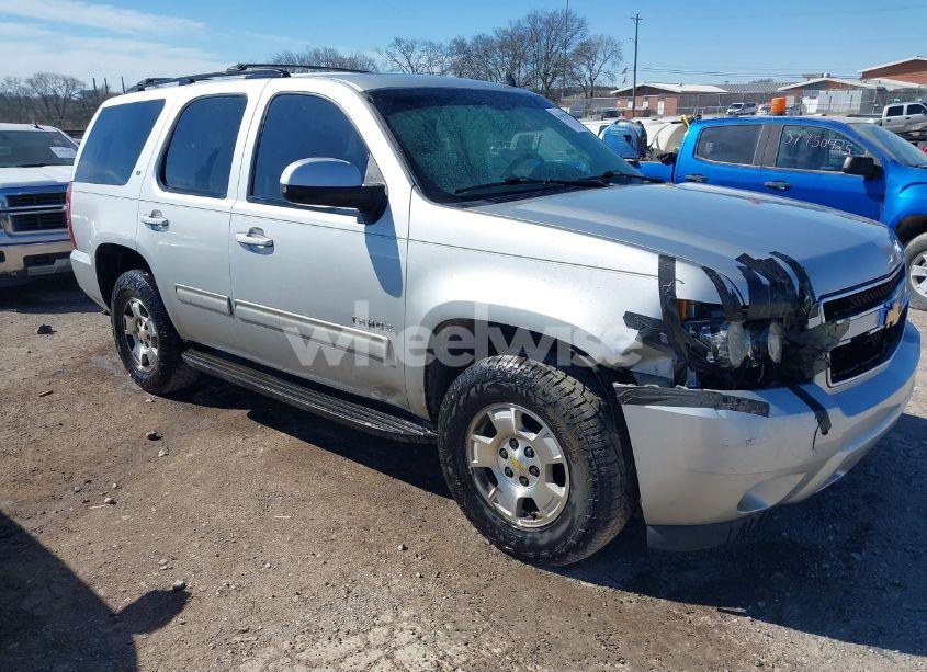2011 Chevrolet Tahoe LT (VIN 1GNSCBE06BR339968) main photo