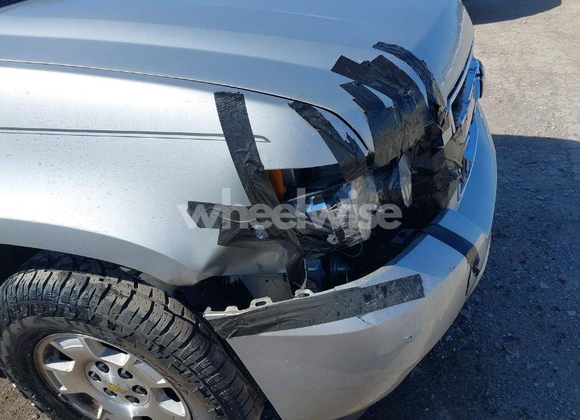 Photo 6 of 2011 Chevrolet Tahoe LT (VIN 1GNSCBE06BR339968)