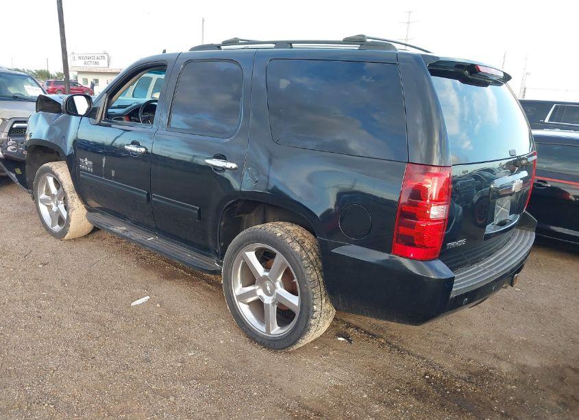 Photo 3 of 2011 Chevrolet Tahoe LT (VIN 1GNSCBE06BR376289)