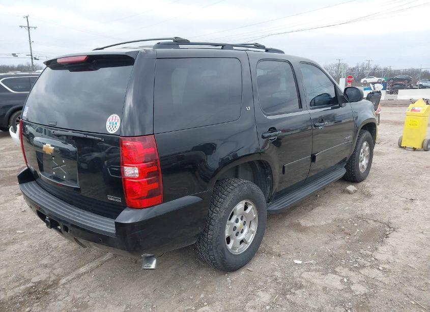 Photo 4 of 2012 Chevrolet Tahoe LT (VIN 1GNSCBE06CR160539)