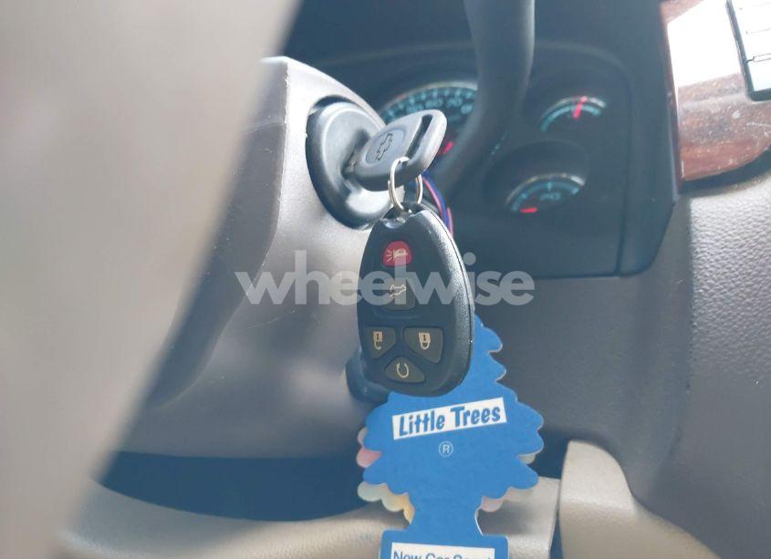 Photo 11 of 2013 Chevrolet Tahoe LT (VIN 1GNSCBE06DR210891)