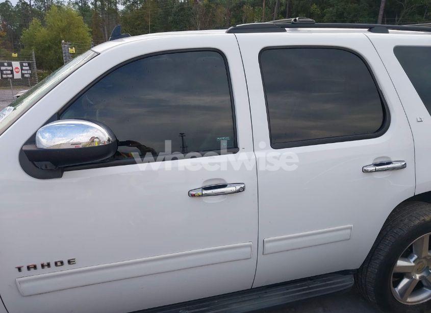 Photo 15 of 2013 Chevrolet Tahoe LT (VIN 1GNSCBE06DR210891)