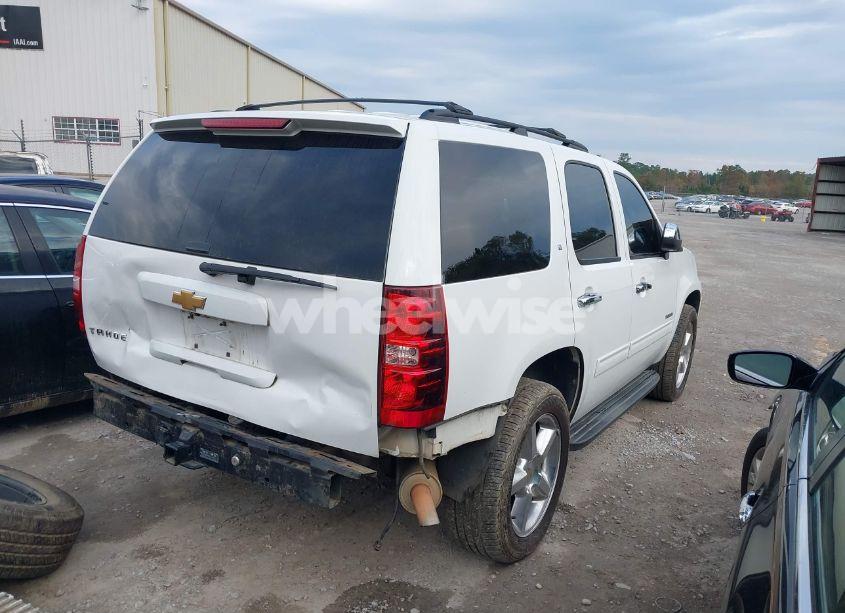 Photo 4 of 2013 Chevrolet Tahoe LT (VIN 1GNSCBE06DR210891)