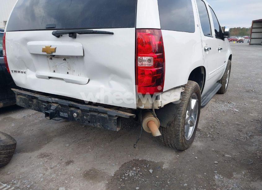 Photo 6 of 2013 Chevrolet Tahoe LT (VIN 1GNSCBE06DR210891)
