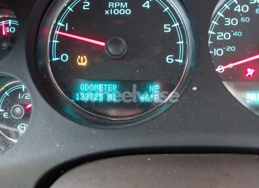 Photo 7 of 2013 Chevrolet Tahoe LT (VIN 1GNSCBE06DR210891)