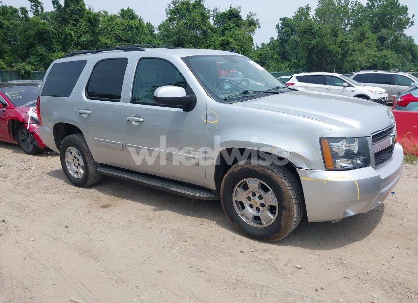 2013 Chevrolet Tahoe LT (VIN 1GNSCBE06DR320906) main photo
