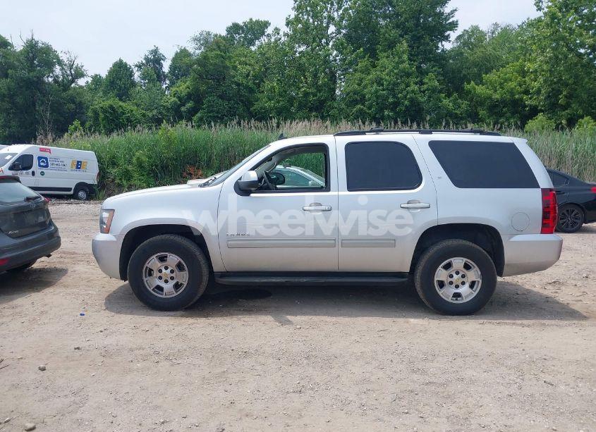 Photo 15 of 2013 Chevrolet Tahoe LT (VIN 1GNSCBE06DR320906)